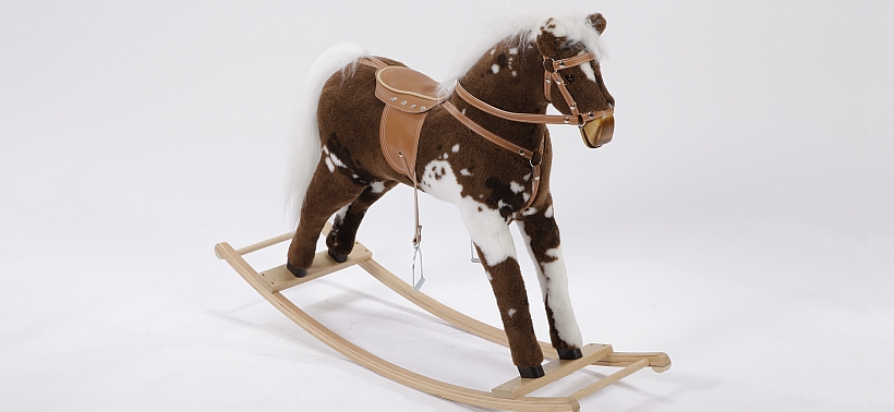 Średni koń na biegunach